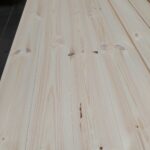 28x110 mm Pommersk fyr "Natur" Københavner-plank 28x110 mm massivt trægulv i Pommersk fyr "Natur" Københavner-plank